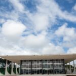 Justiça barra assinatura da compra do Banco Master pelo BRB